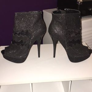 Black glittered heels